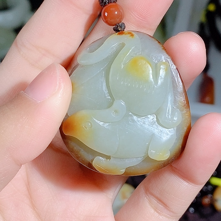 和田玉未镶嵌颈饰