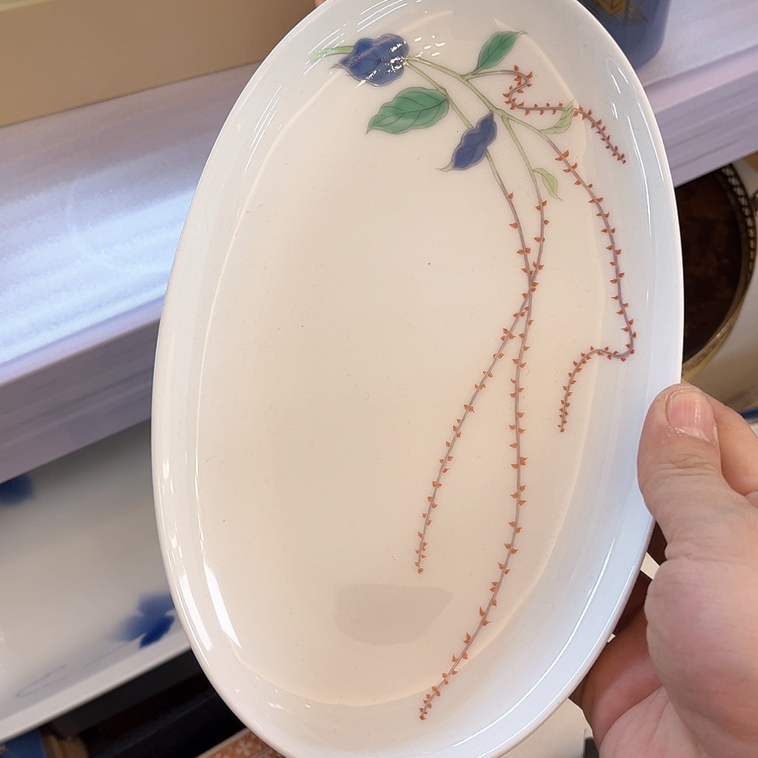 盖碗在家门口吃着呢么有呀