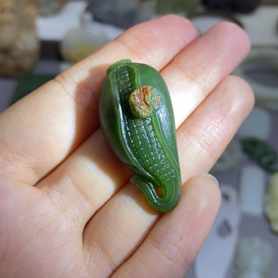 和田玉颈饰未镶嵌定制