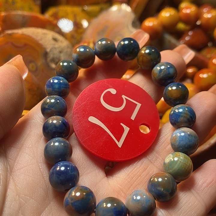 浅***录玛瑙/玉髓未镶嵌手链