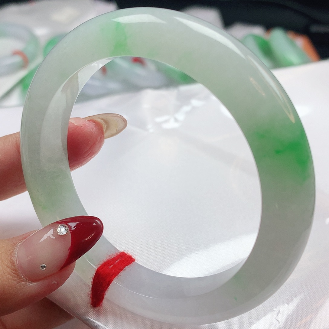 翡翠手镯未镶嵌六*2213正圈