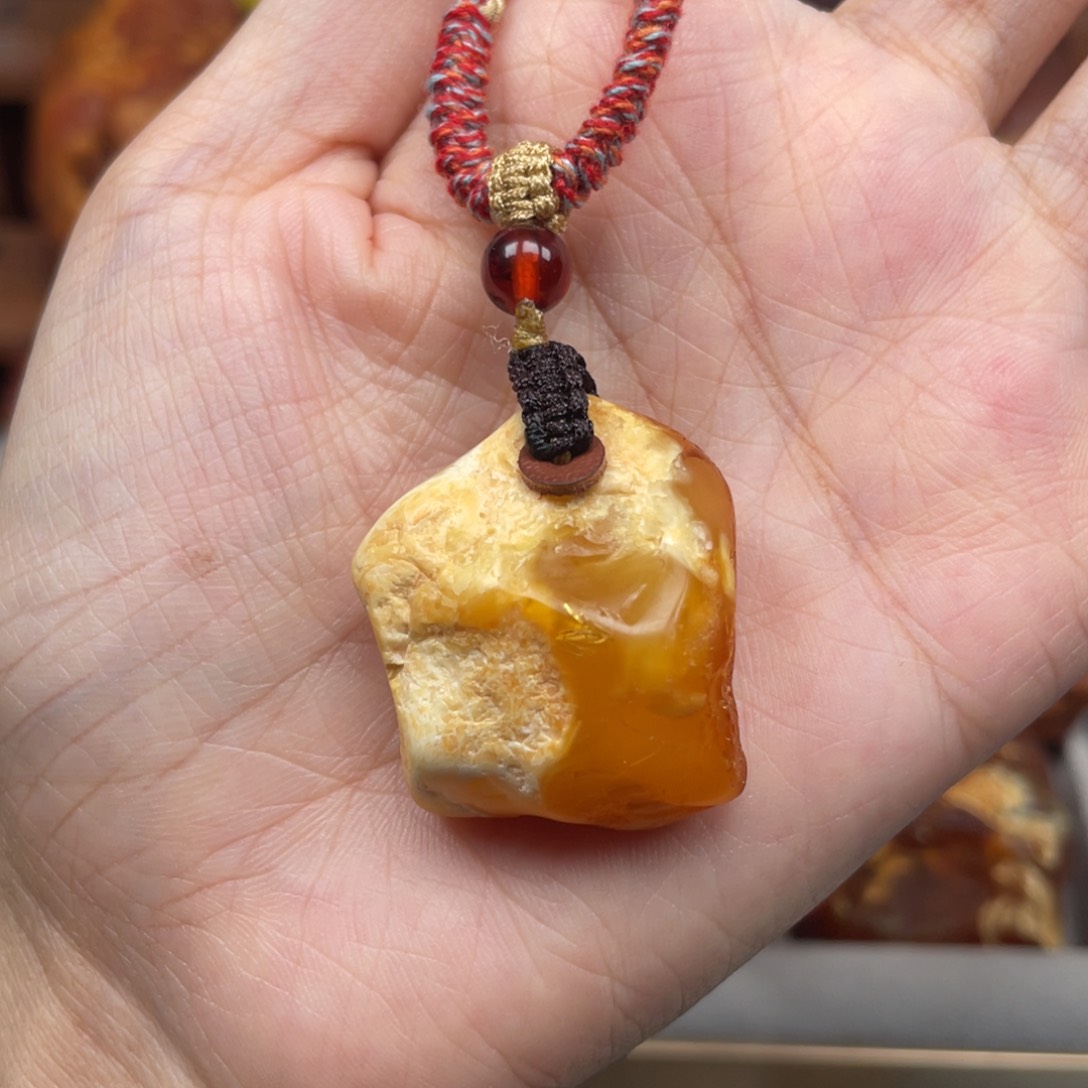 未镶嵌蜜蜡珠宝奇石