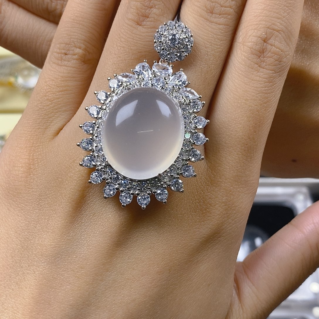 千****石英质玉银S925镶嵌颈饰