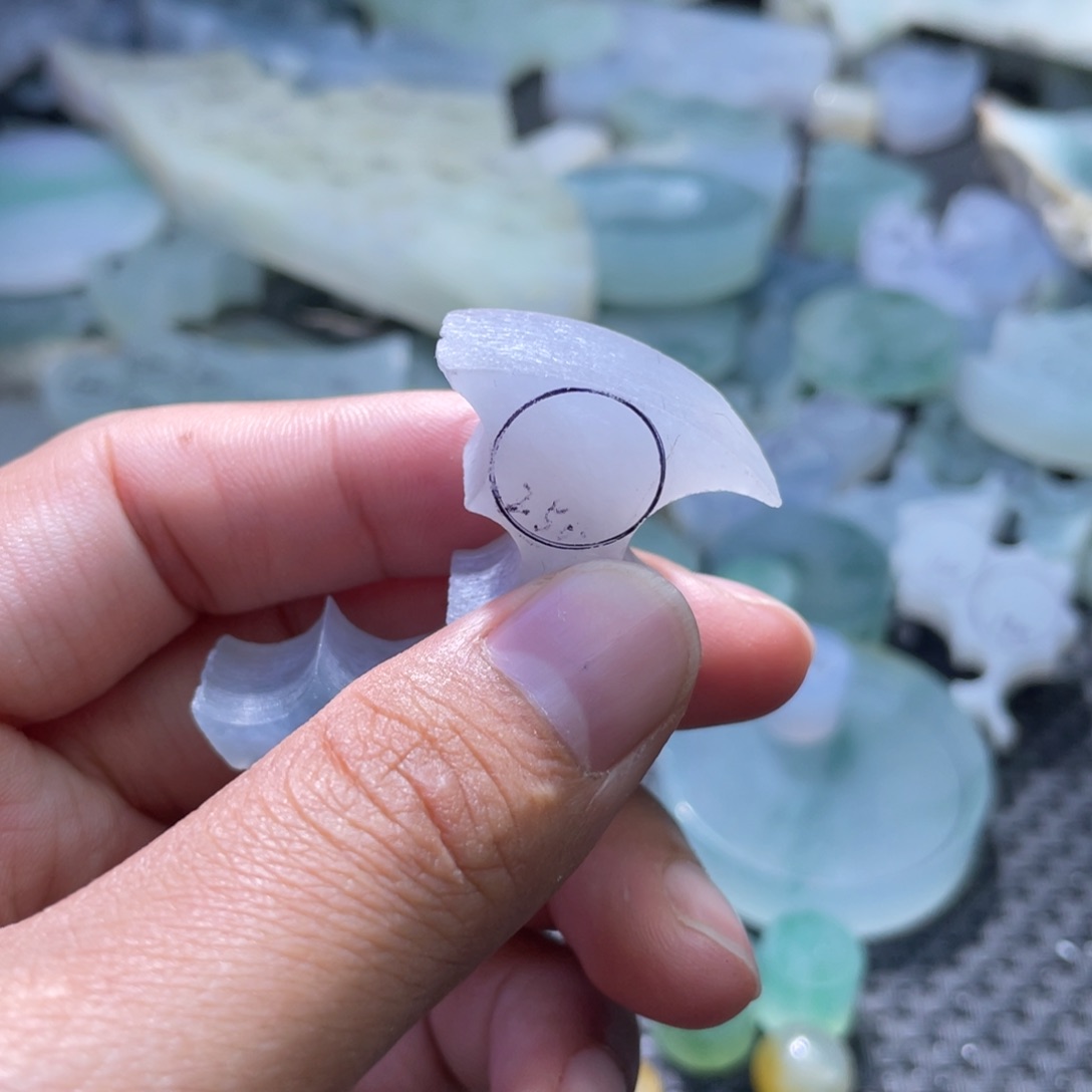 定制翡翠未镶嵌郑*翡翠