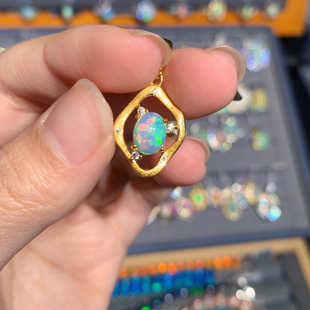 银S925镶嵌欧泊欧泊吊坠y