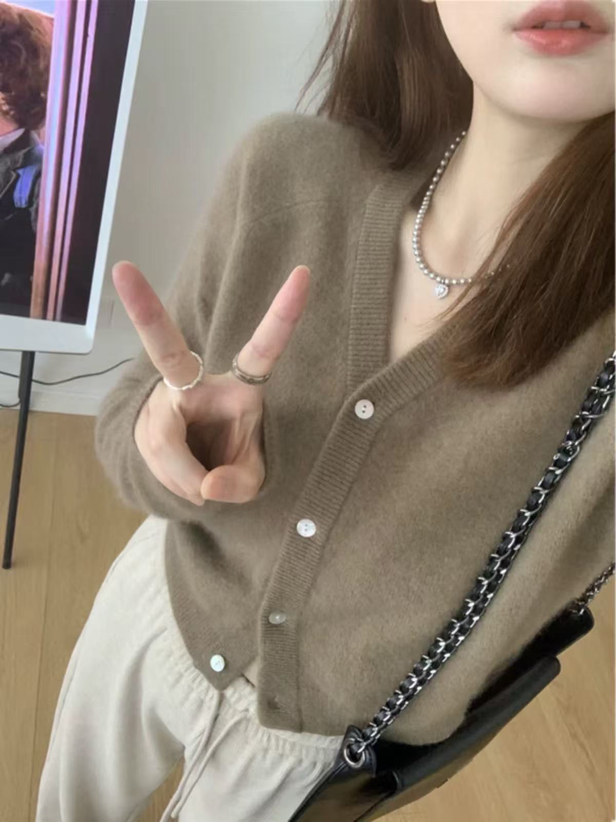 澳毛加厚款~女士秋冬季纯羊毛V领针织开衫宽松百搭时尚长袖显瘦