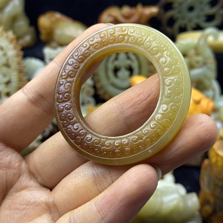 和田玉颈饰未镶嵌135