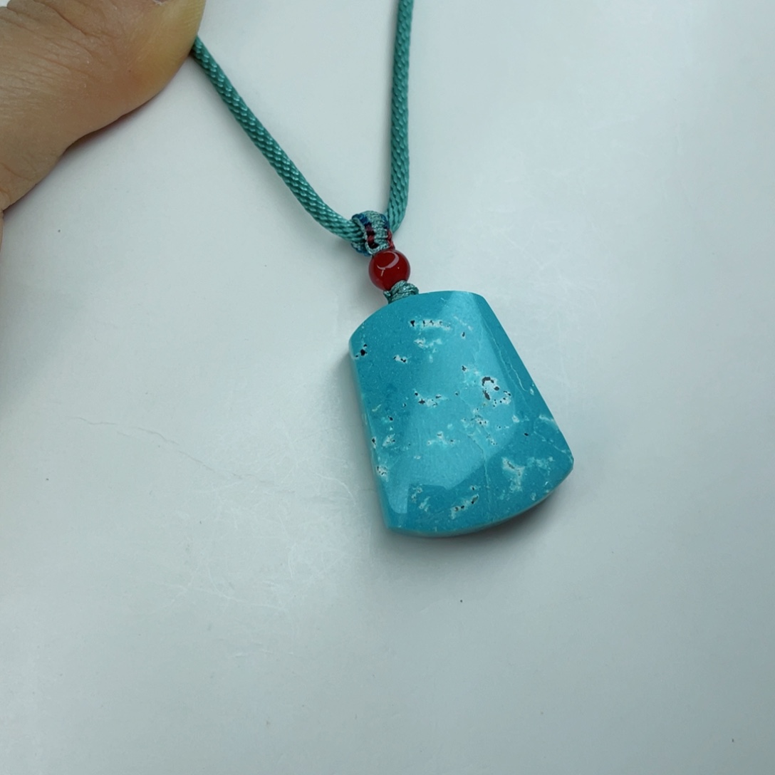 绿松石颈饰未镶嵌