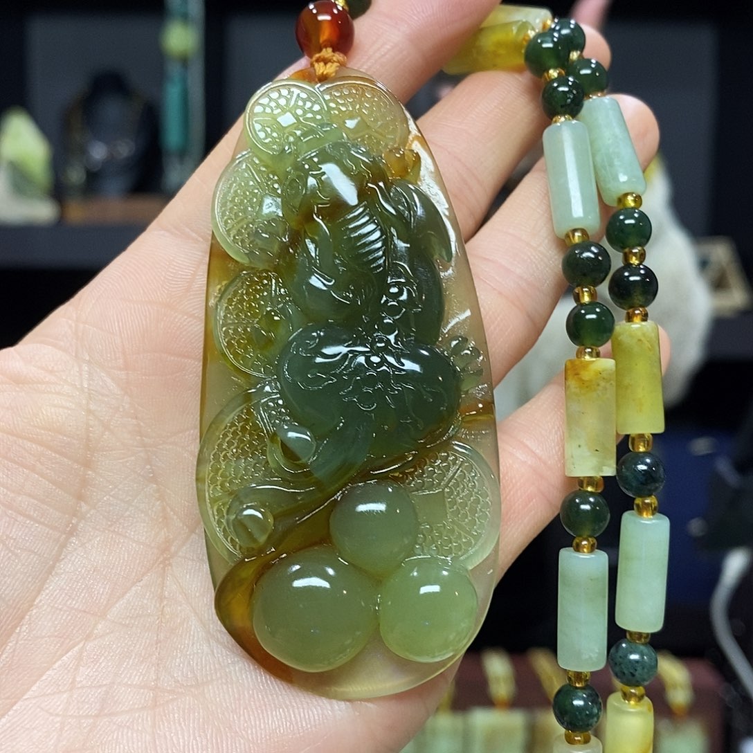 岫玉挂件吊坠未镶嵌