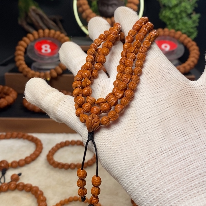 桃核吊坠这**好秦岭龙纹