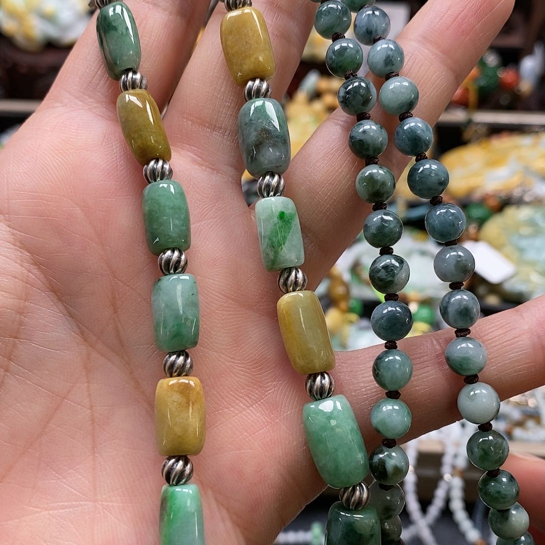 翡翠颈饰未镶嵌翡翠