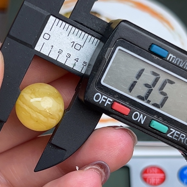 琥珀裸石未镶嵌微瑕279