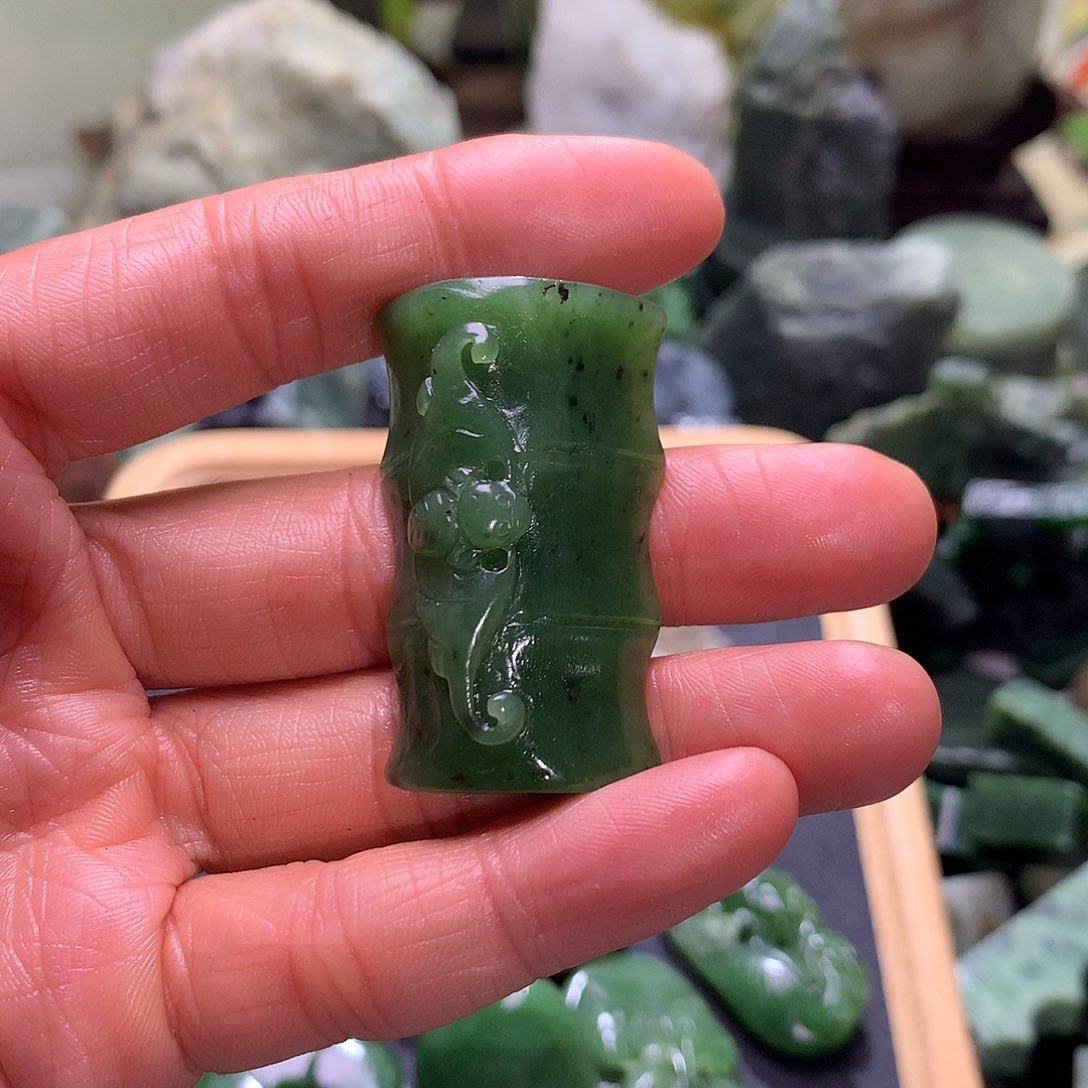 和田玉（糖玉）未镶嵌颈饰