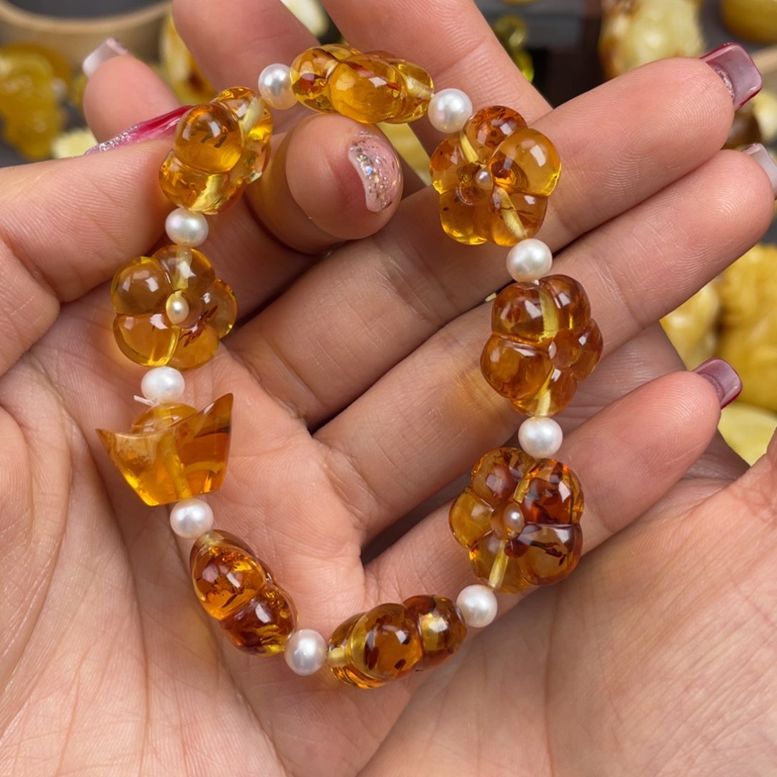 琥珀裸石未镶嵌蜜蜡