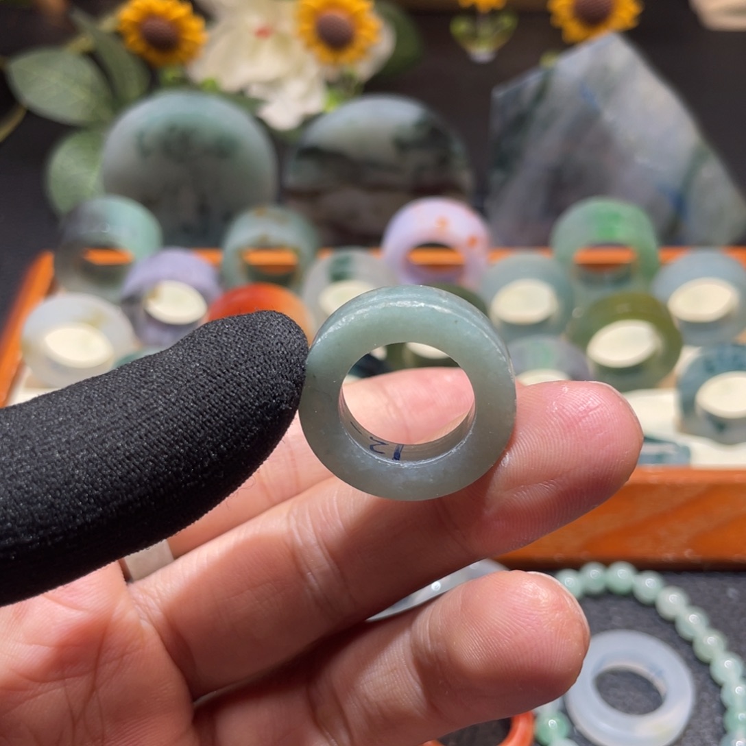 定制翡翠未镶嵌天然翡翠