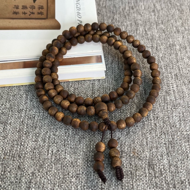 【电白沉香】A036奇楠乌身圆珠多圈6mm沉水浮多样性发货一条