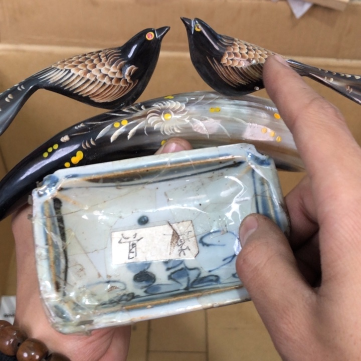 陶瓷孤品单件车里拍