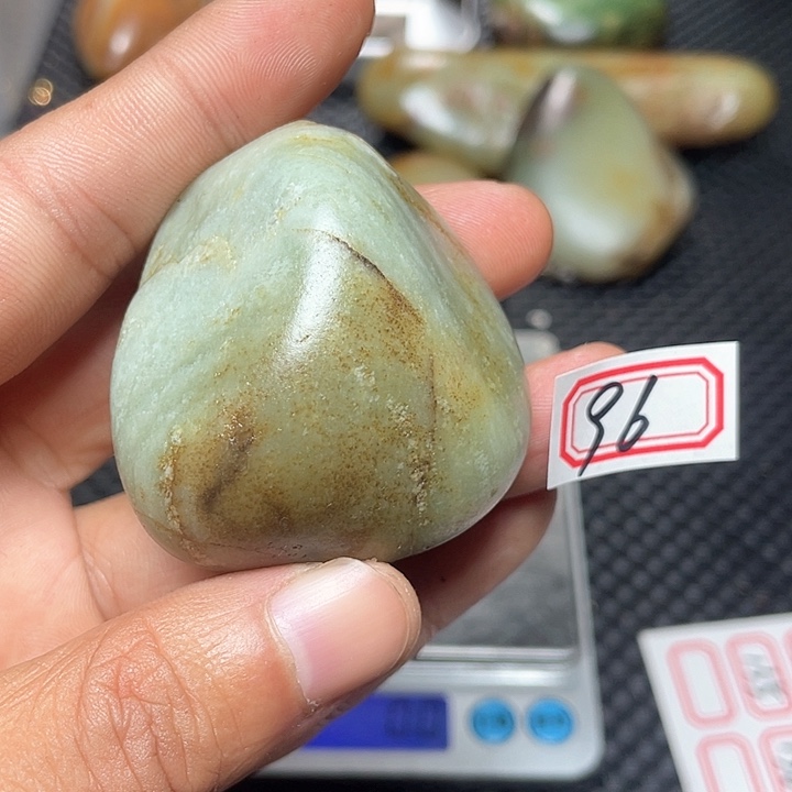 未镶嵌和田玉挂件96