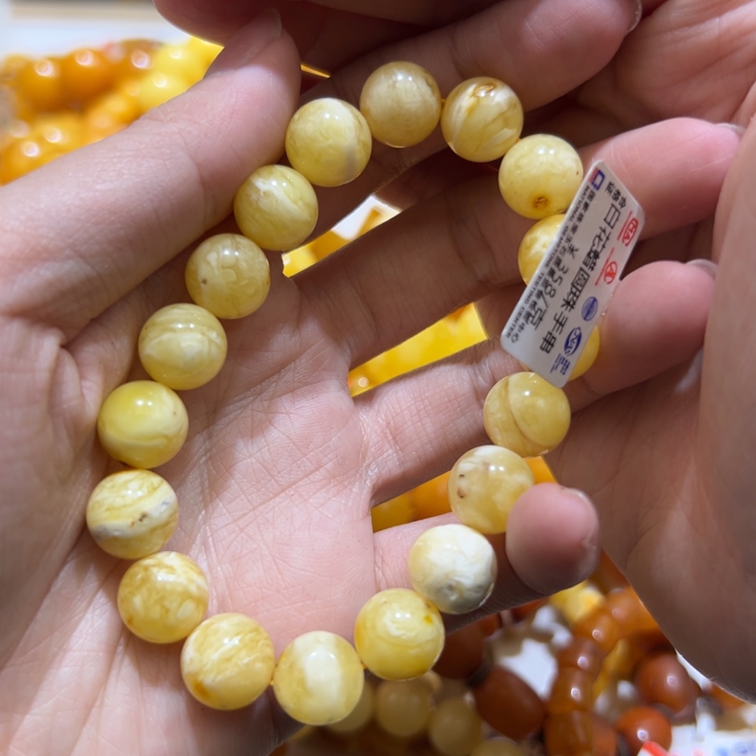 琥珀珠宝奇石未镶嵌