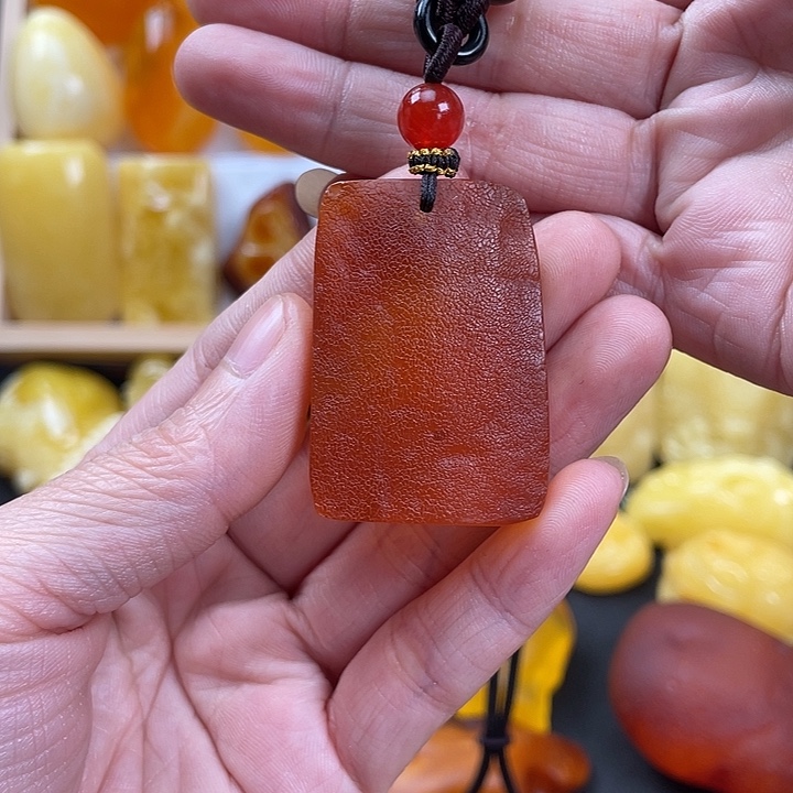 蜜蜡颈饰未镶嵌14.2克