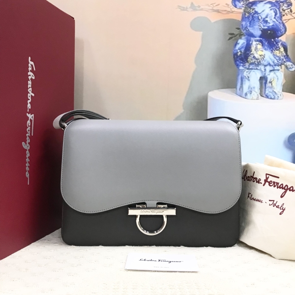 95新/菲拉格慕/市场价68888/包包/250305RN0035