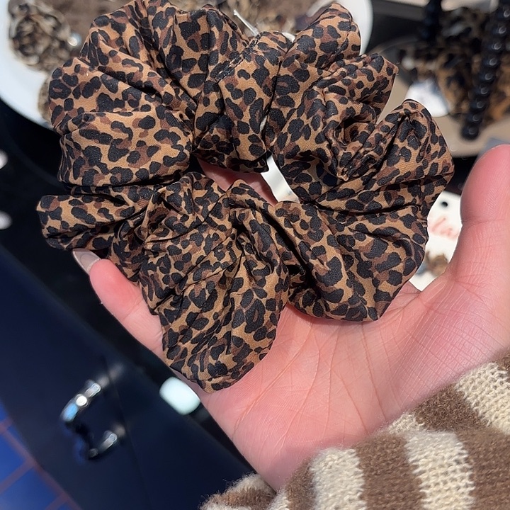 铁合金皮质豹纹发圈
