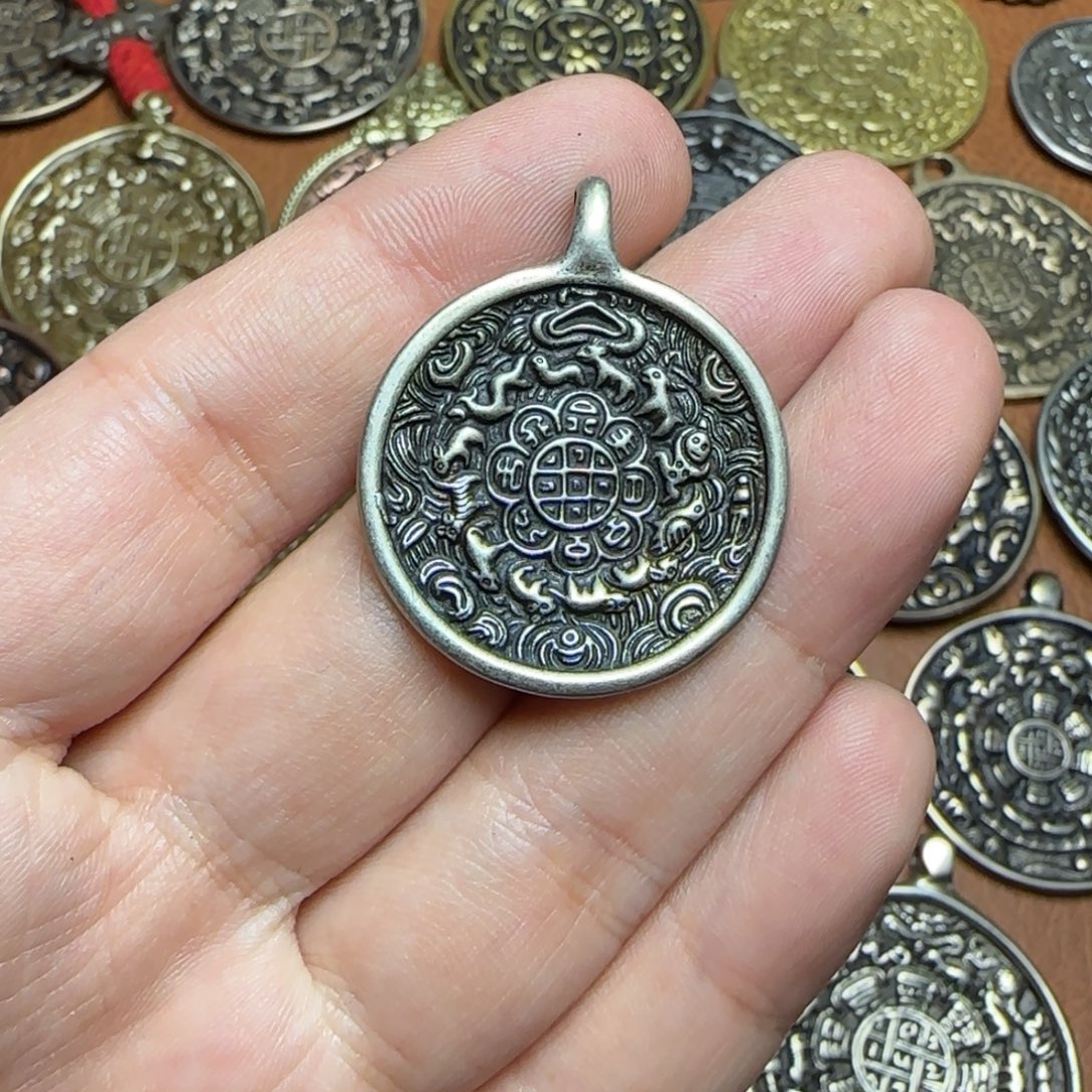 泥塑精品小元素品相完美的话