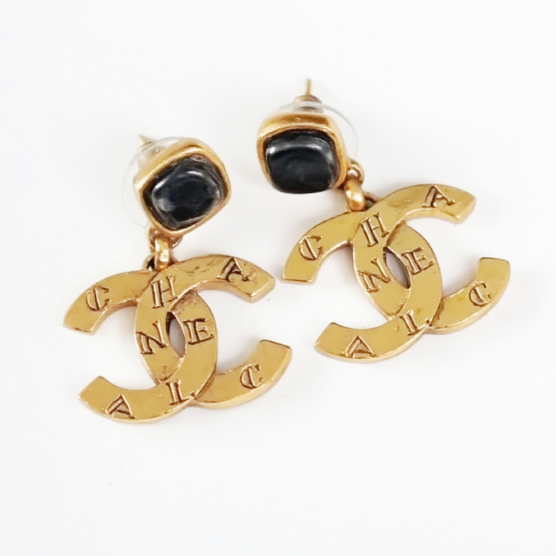 无折回Chanel 康鹏吊坠黑琉璃耳钉无刻