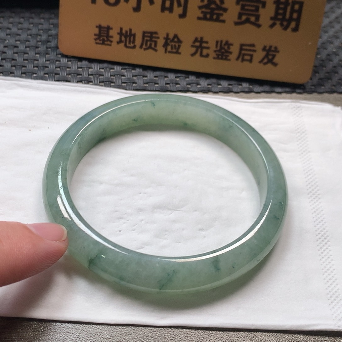 颈饰未镶嵌翡翠60 有瑕