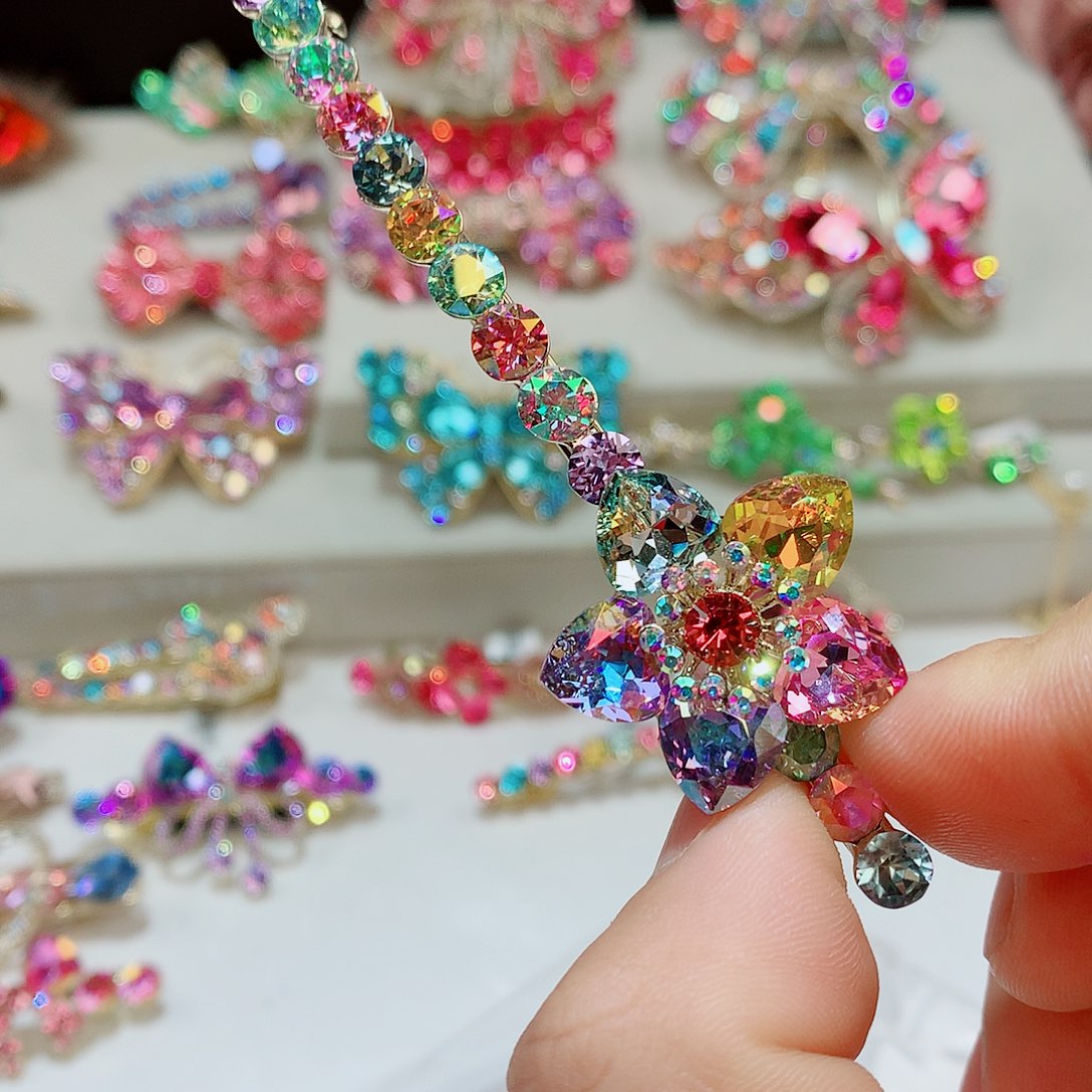 皮质铁合金发饰的