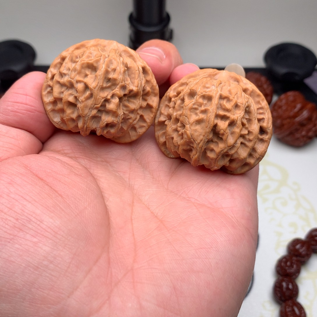 文玩核桃把件44.5苹果