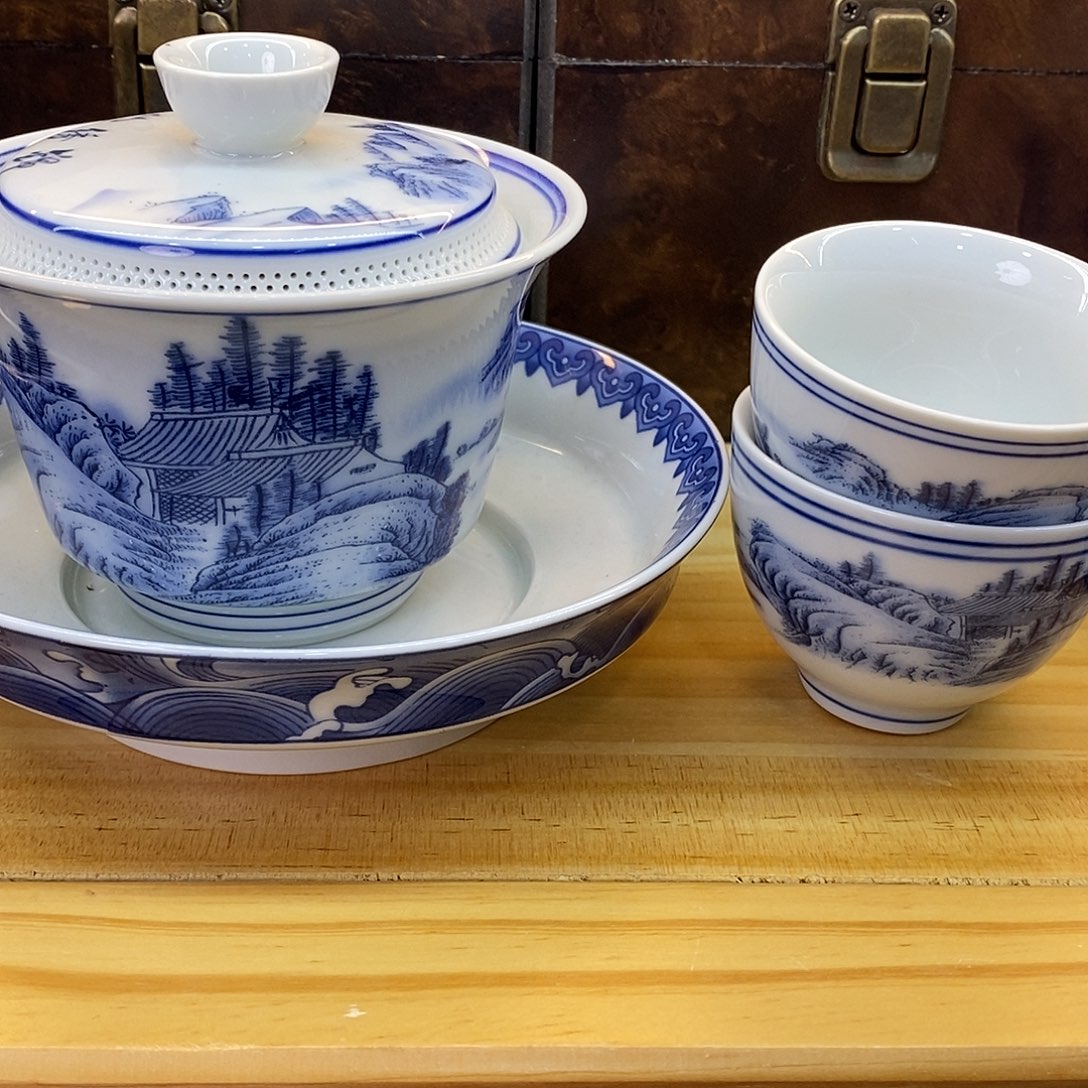 盖碗茶盖碗茶，，盖碗茶