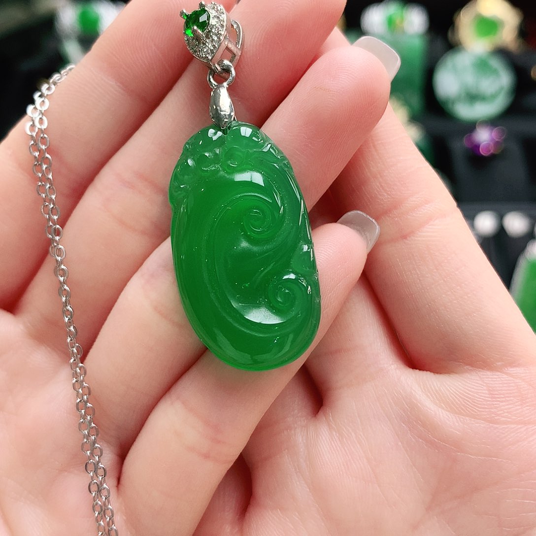 玛瑙/玉髓吊坠未镶嵌