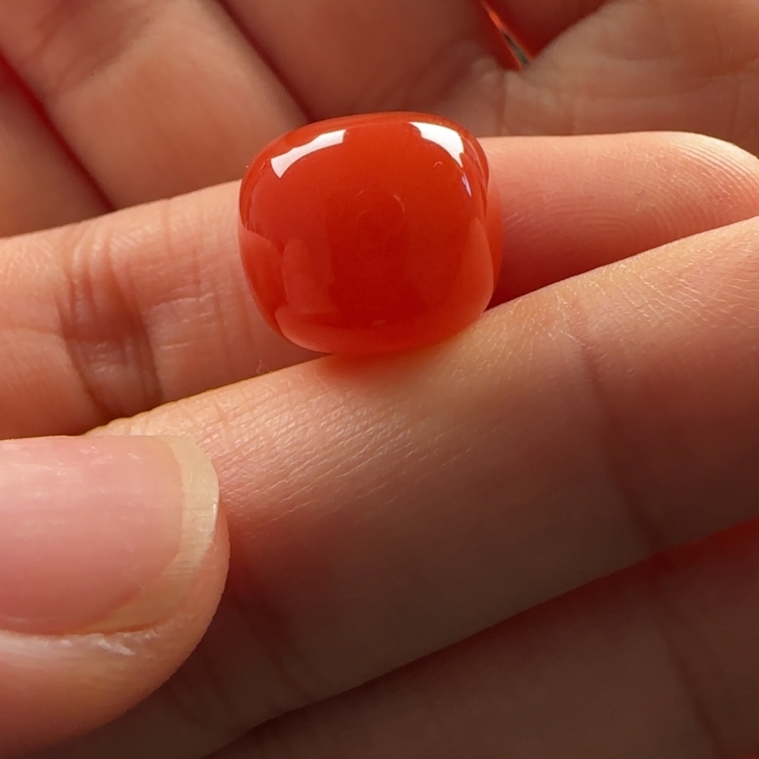 南红玛瑙未镶嵌老型：14x12.5柿子红偏辣椒红 满砂 精品