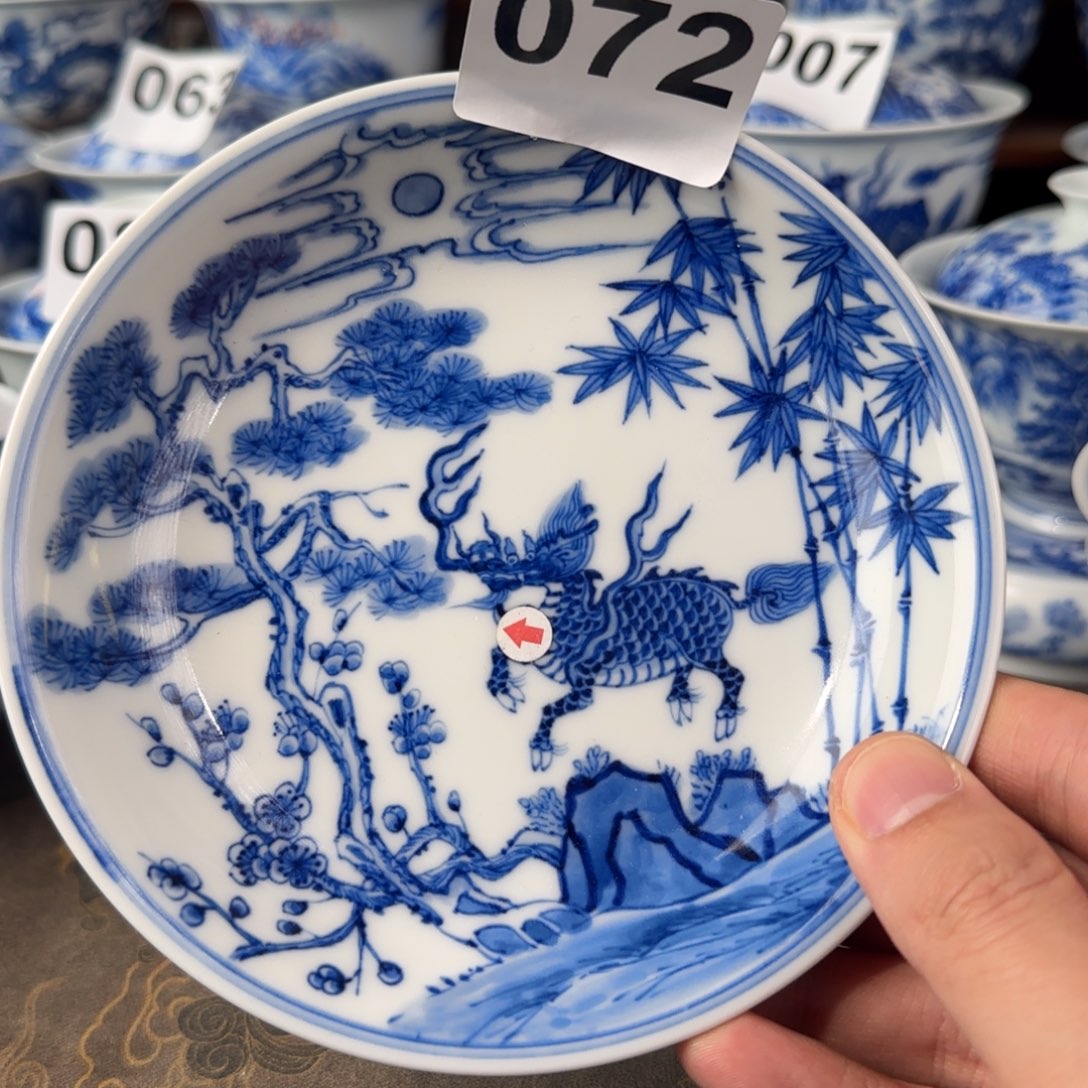 景德镇微瑕手绘小壶承