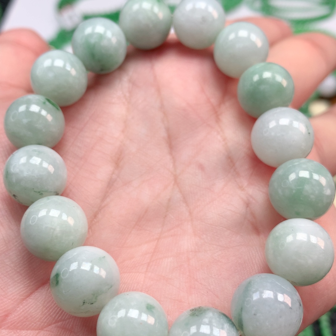 翡翠手链未镶嵌翡翠