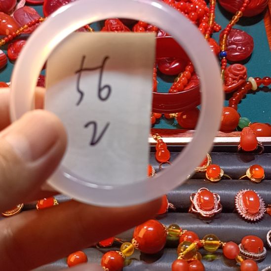 玛瑙/玉髓手镯未镶嵌