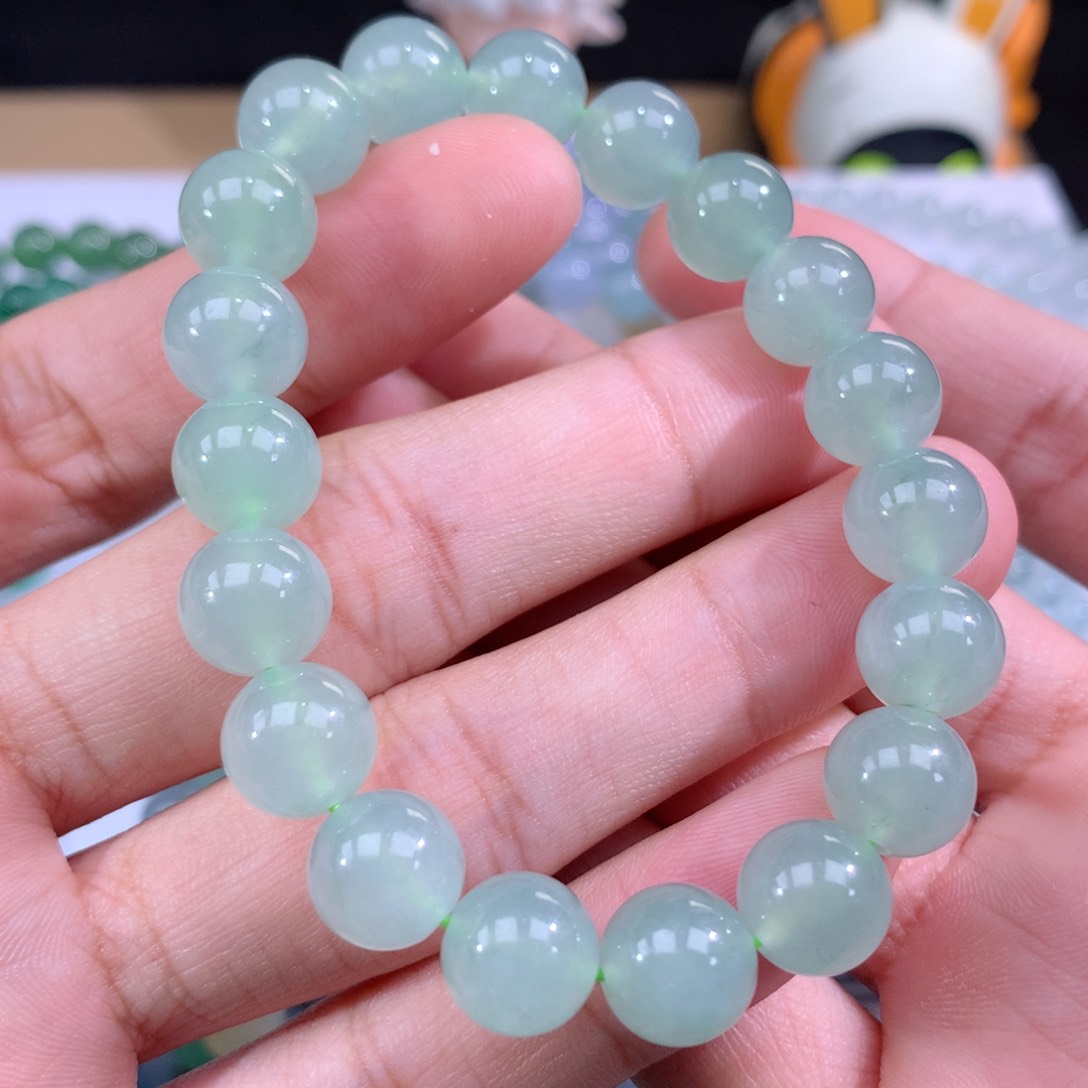 翡翠手链未镶嵌翡翠