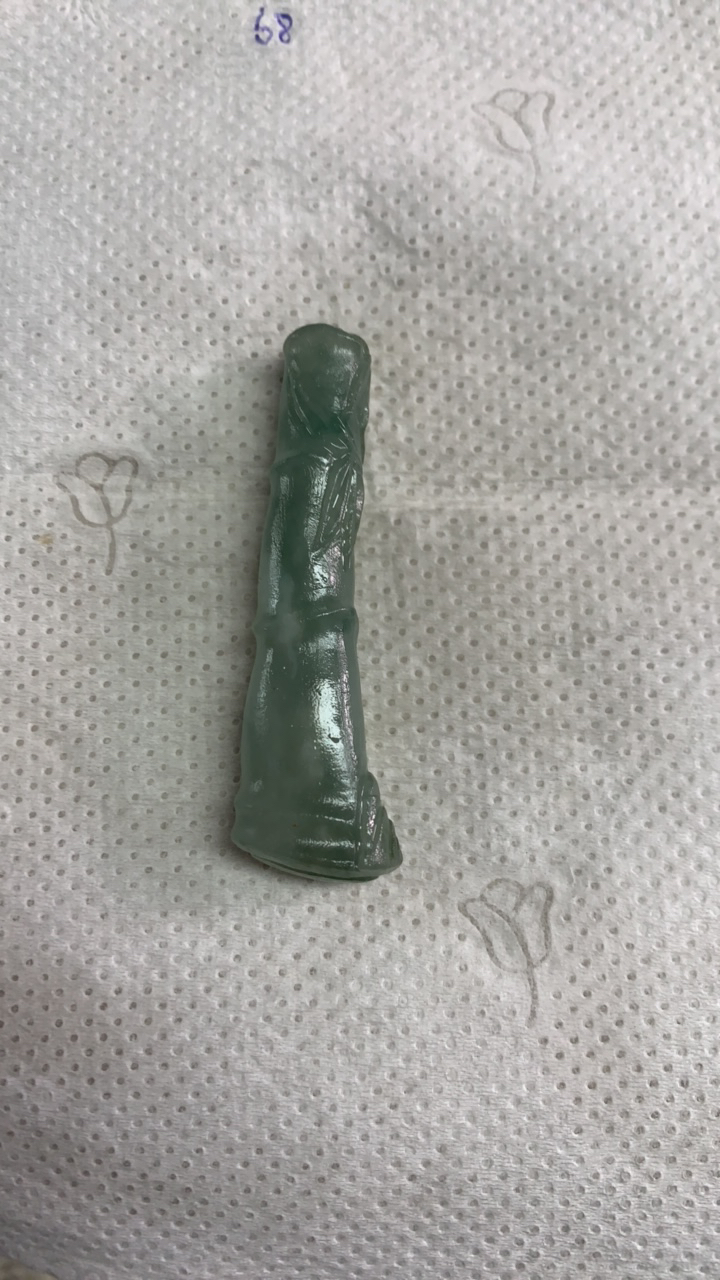 玉如军意翡翠珠宝