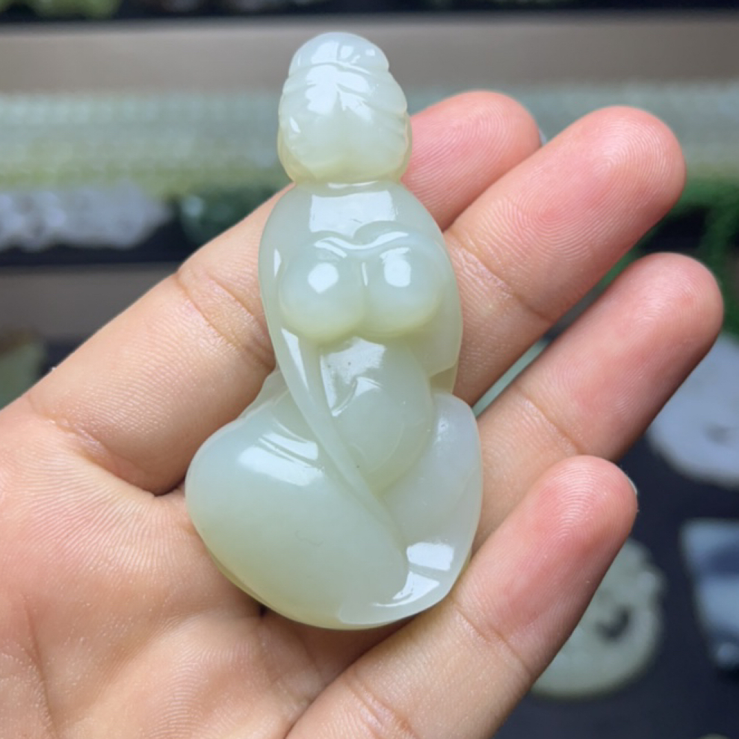 玉美人玉质温润油性十足