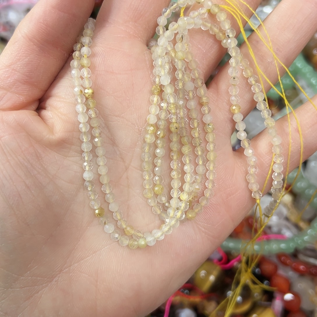 玛瑙/玉髓未镶嵌珠宝半成品，卡3金发晶一条