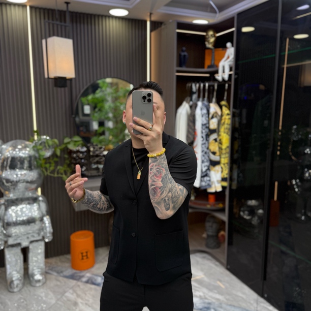SH轻奢时尚高定男士雅痞商务西服领纯色休闲马甲 396021