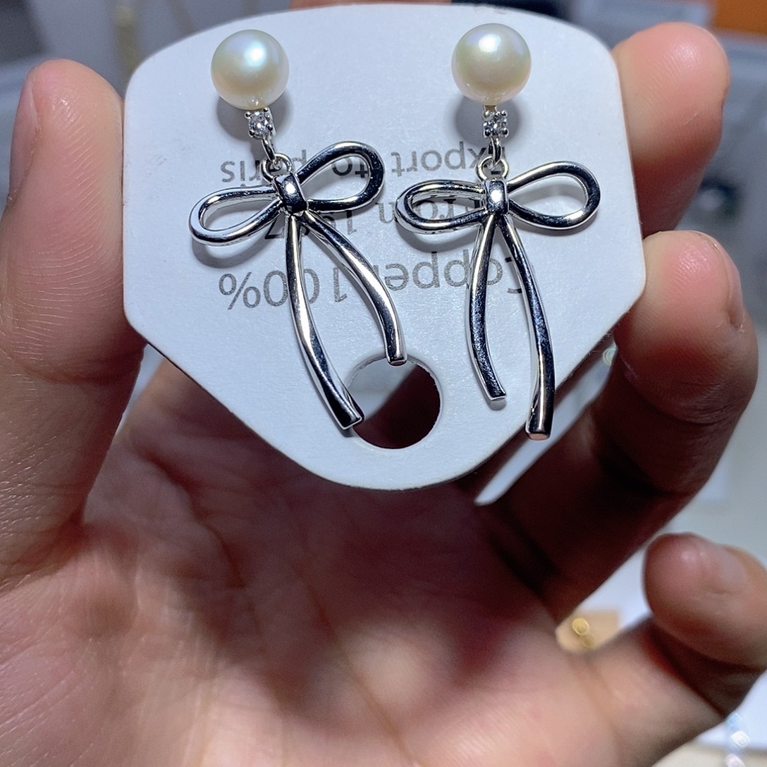 淡水珍珠未镶嵌耳饰