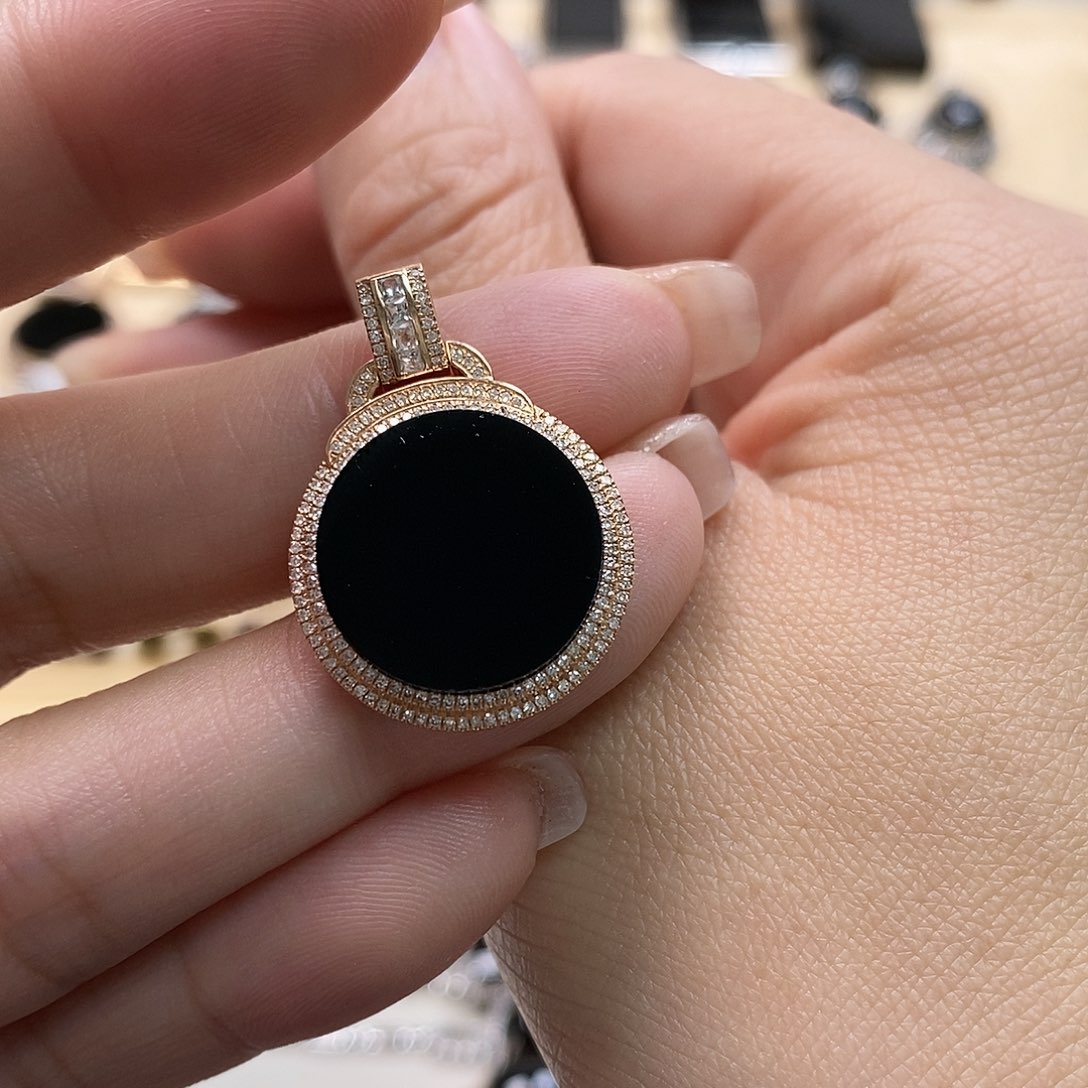 翡翠颈饰18K金镶嵌墨翠