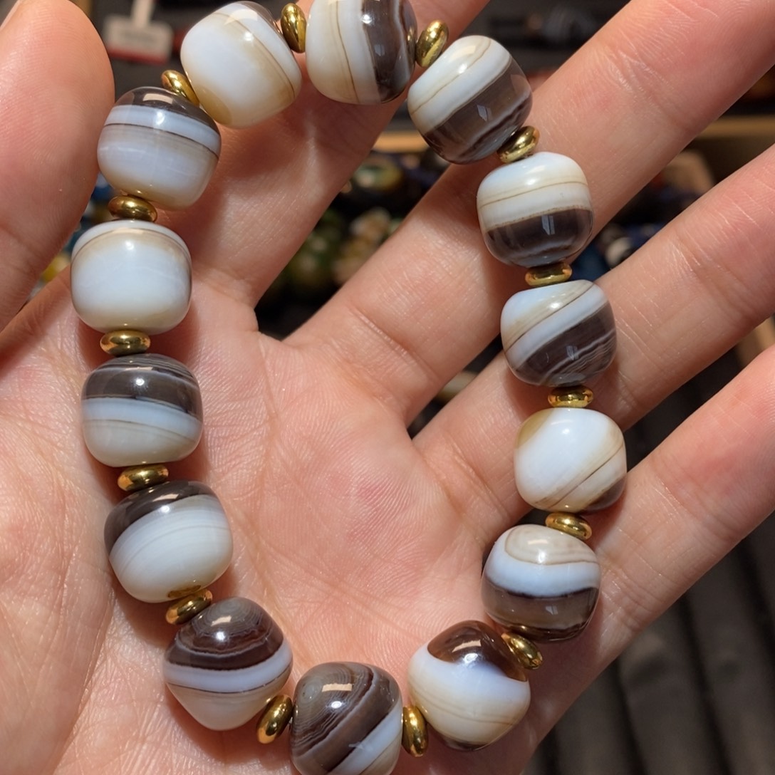 玛瑙/玉髓颈饰未镶嵌