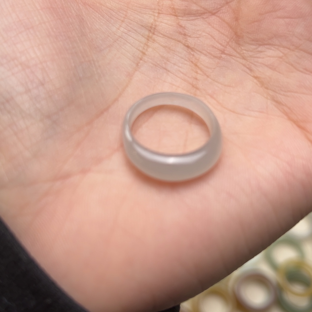 和田玉未镶嵌戒指