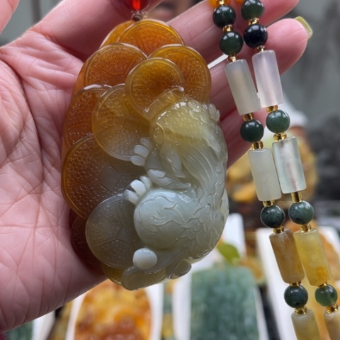岫玉未镶嵌挂件挂件