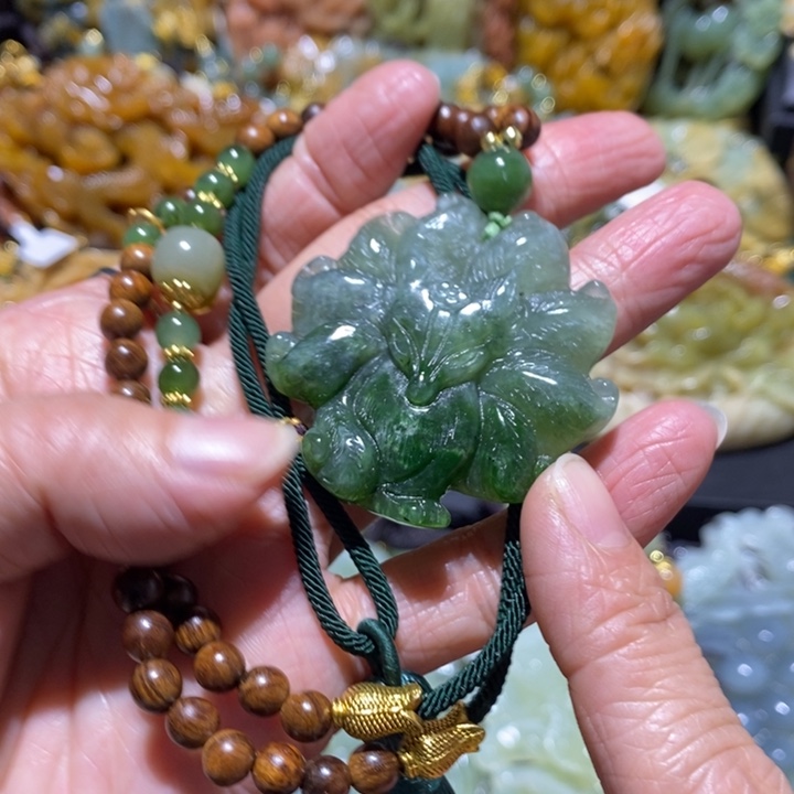 岫玉岫玉吊坠未镶嵌