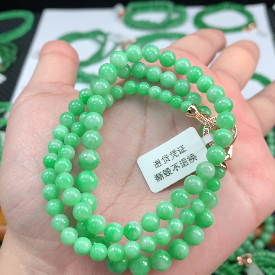 翡翠手链未镶嵌翡翠