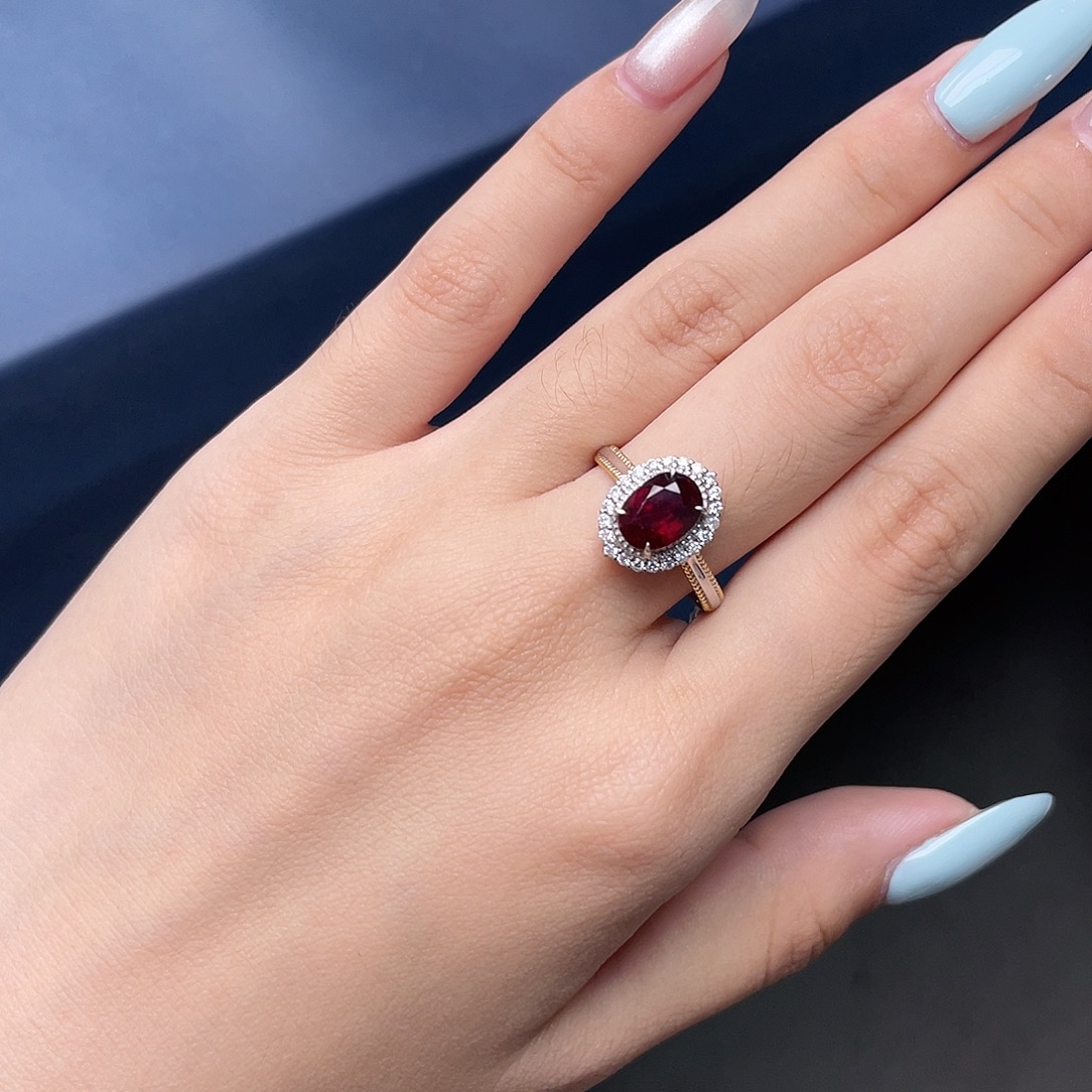 红宝石戒指18K金镶嵌1.86ct天然红宝石戒指